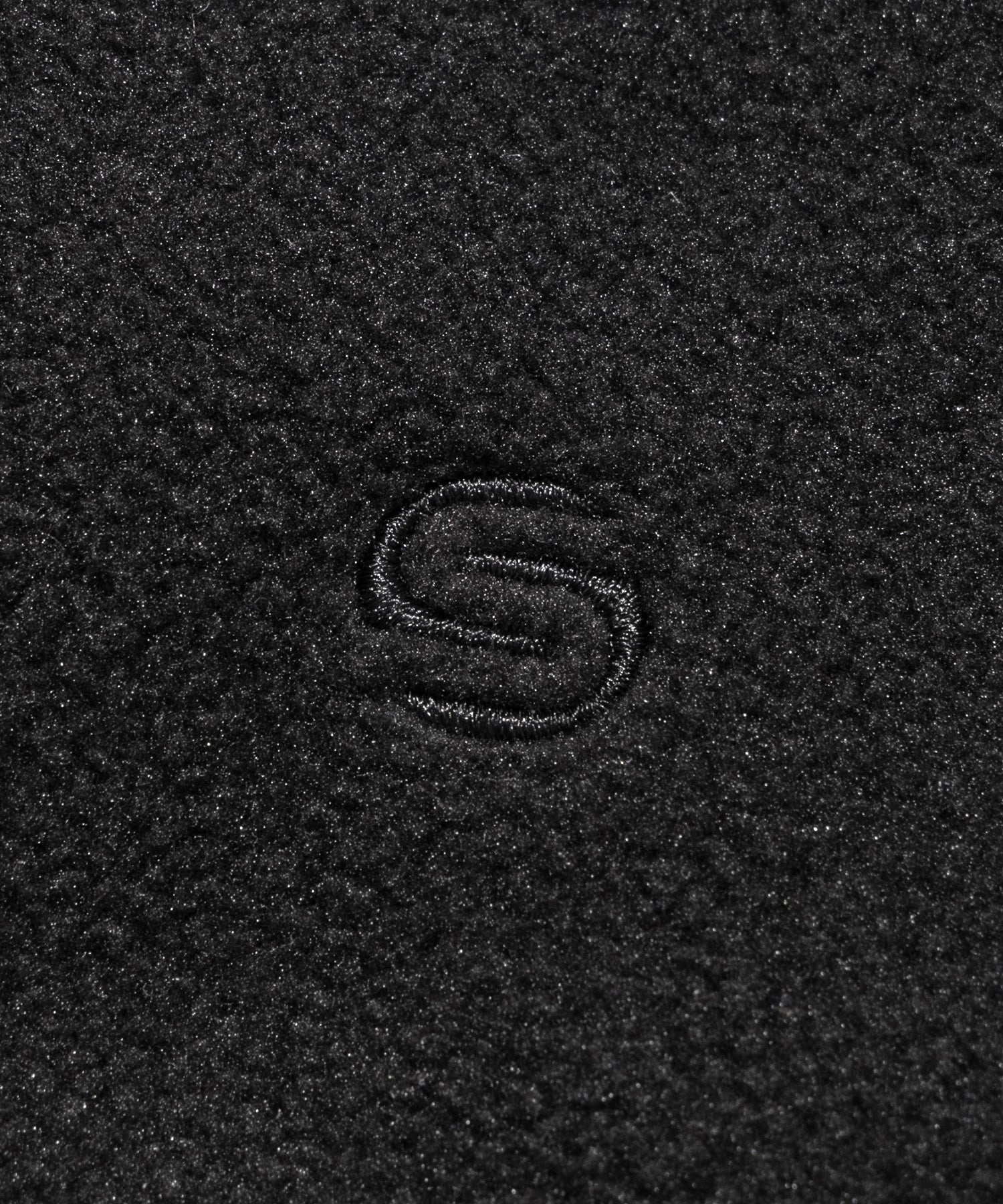 FLEECE SWEATSHIRT
