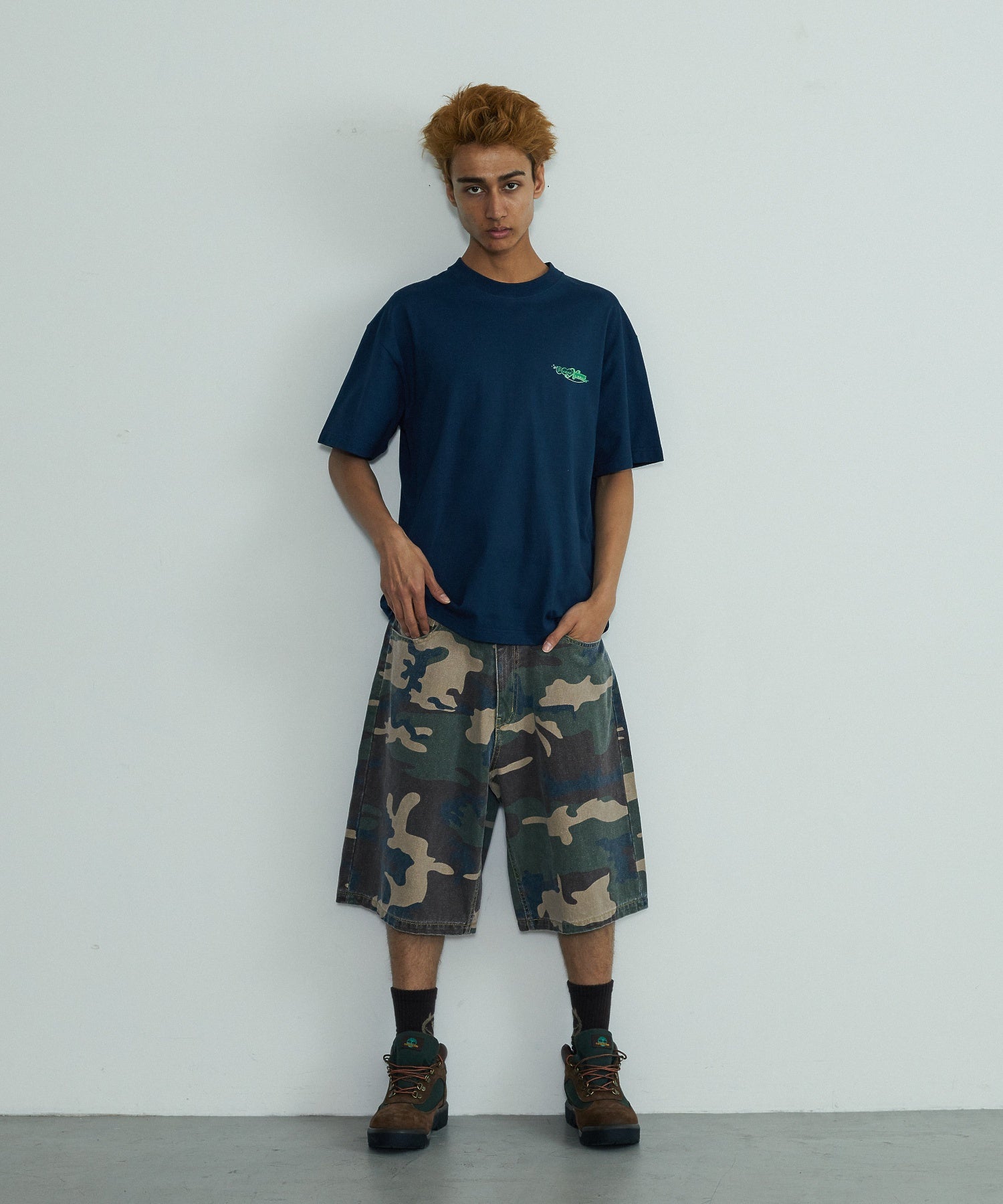 WASHED SHORT PANTS