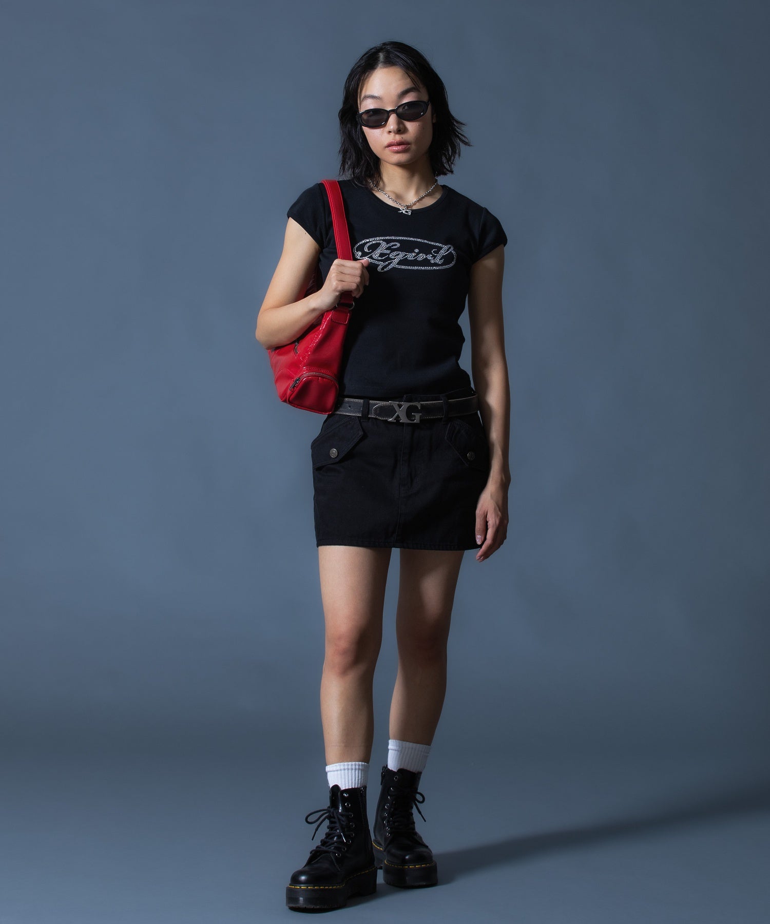 XG EMBLEM CLASP FAUX LEATHER BELT