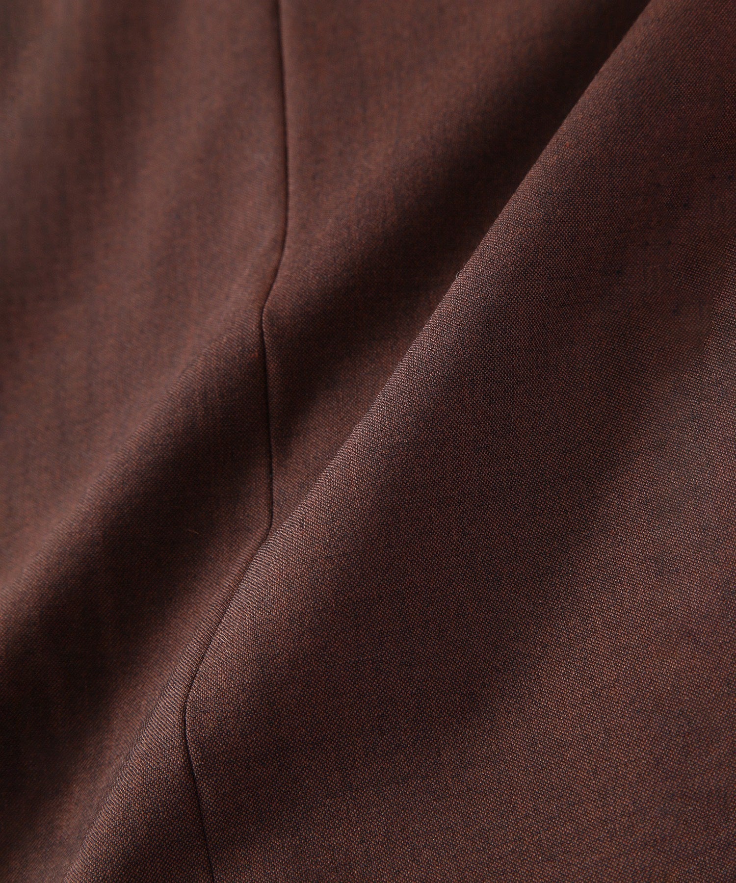 スーチングフロントスリットワンドパンツ