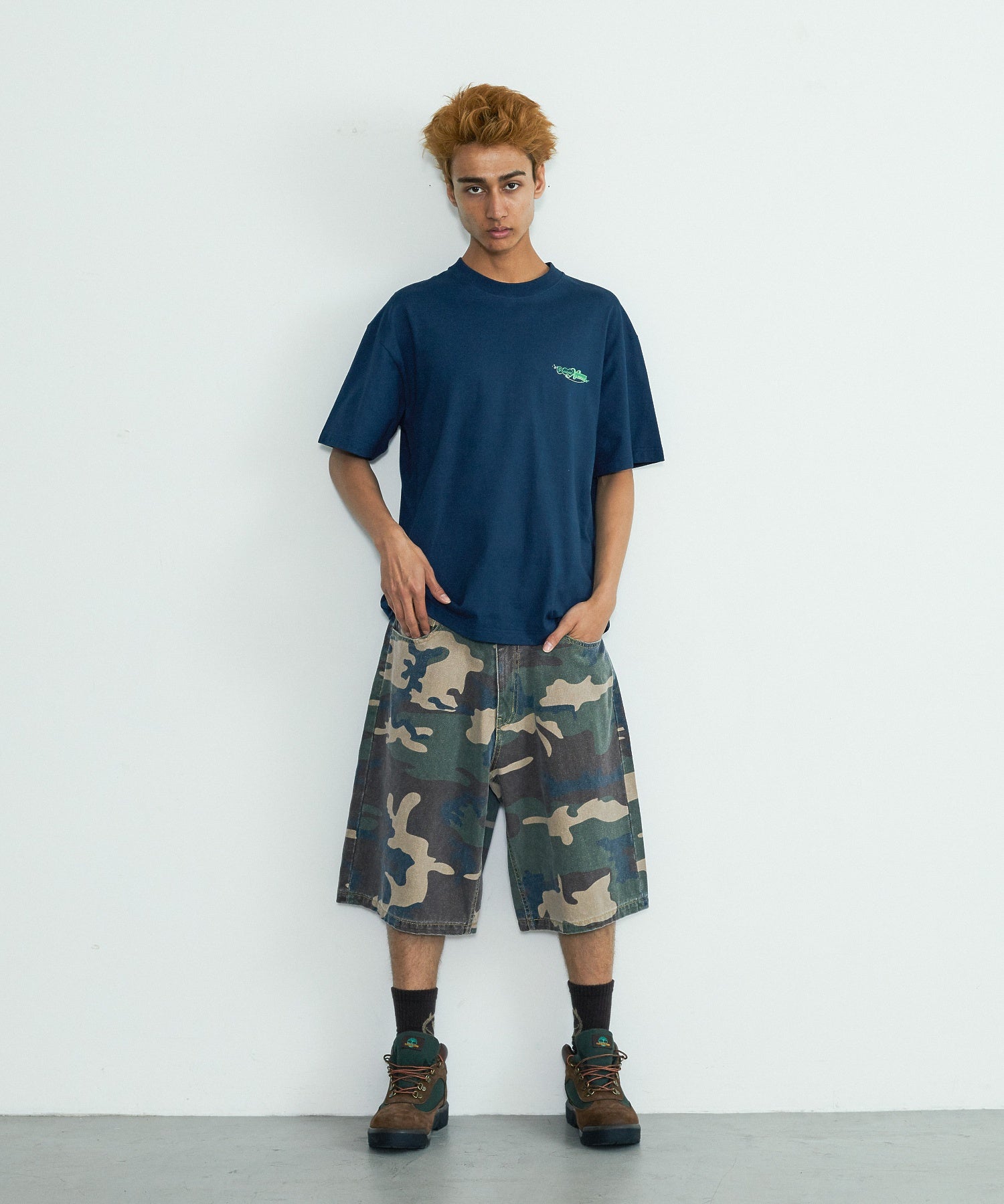WASHED SHORT PANTS
