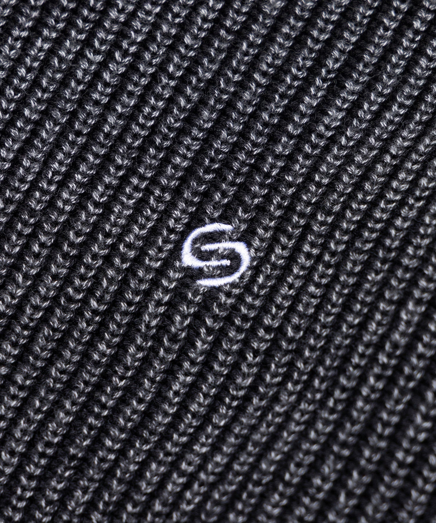 SULFUR DYED CREW NECK KNIT