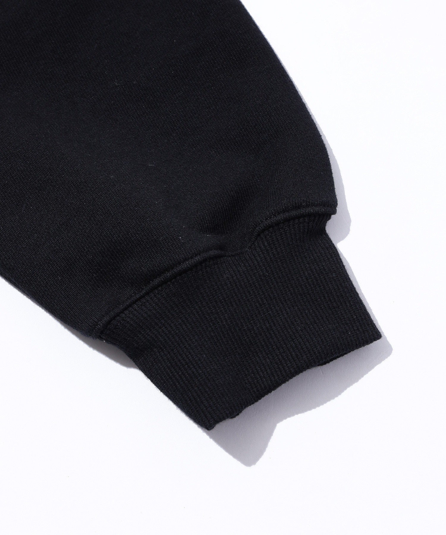 XLARGE×CYBERPUNK: EDGERUNNERS HOODED SWEATSHIRT