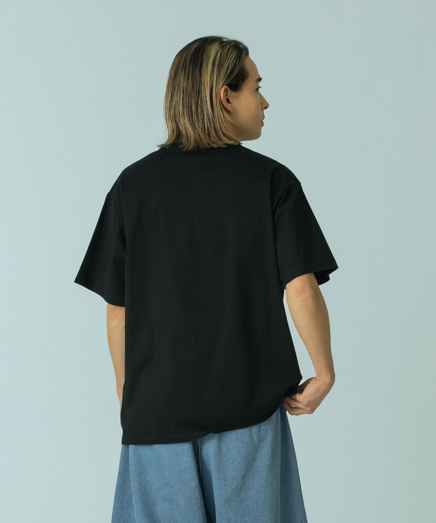 model：H174 着用サイズ：L