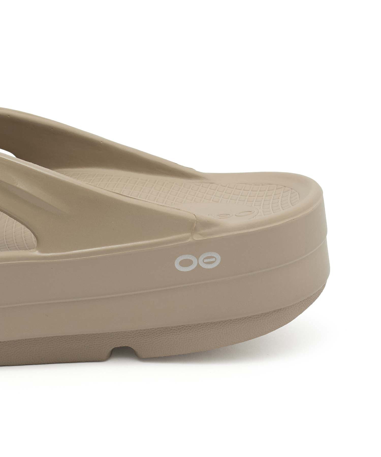 OOFOS/OOmega