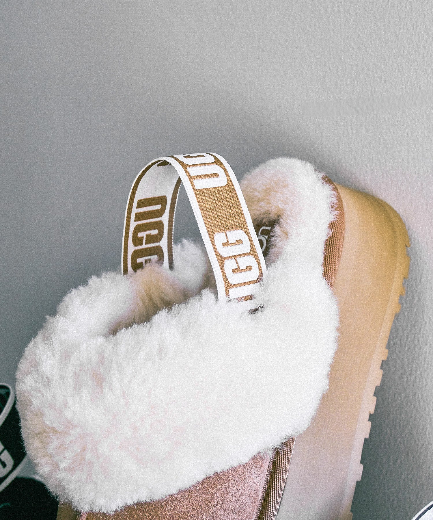 UGG/W FUNKETE