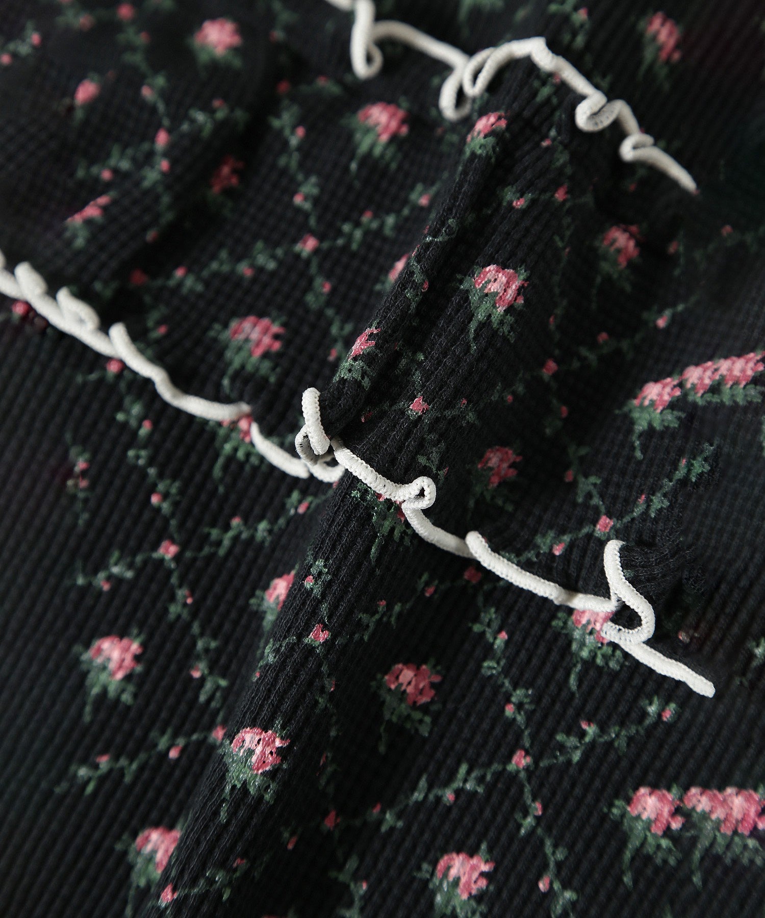 aiko着用 mag.by c フラワーサーマルトップス mag.by c/フラワーサーマルトップス – calif（カリフ）公式サイト