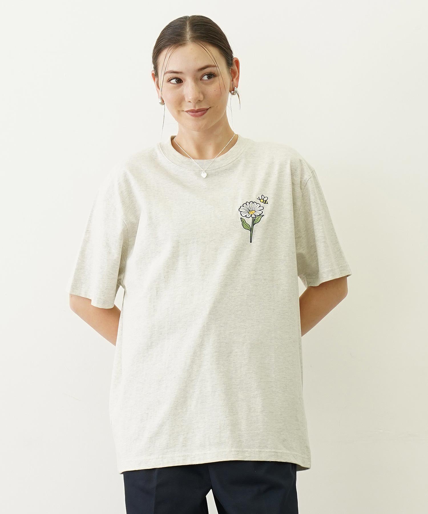 DAISY AND BEES BASIC S/S TEE