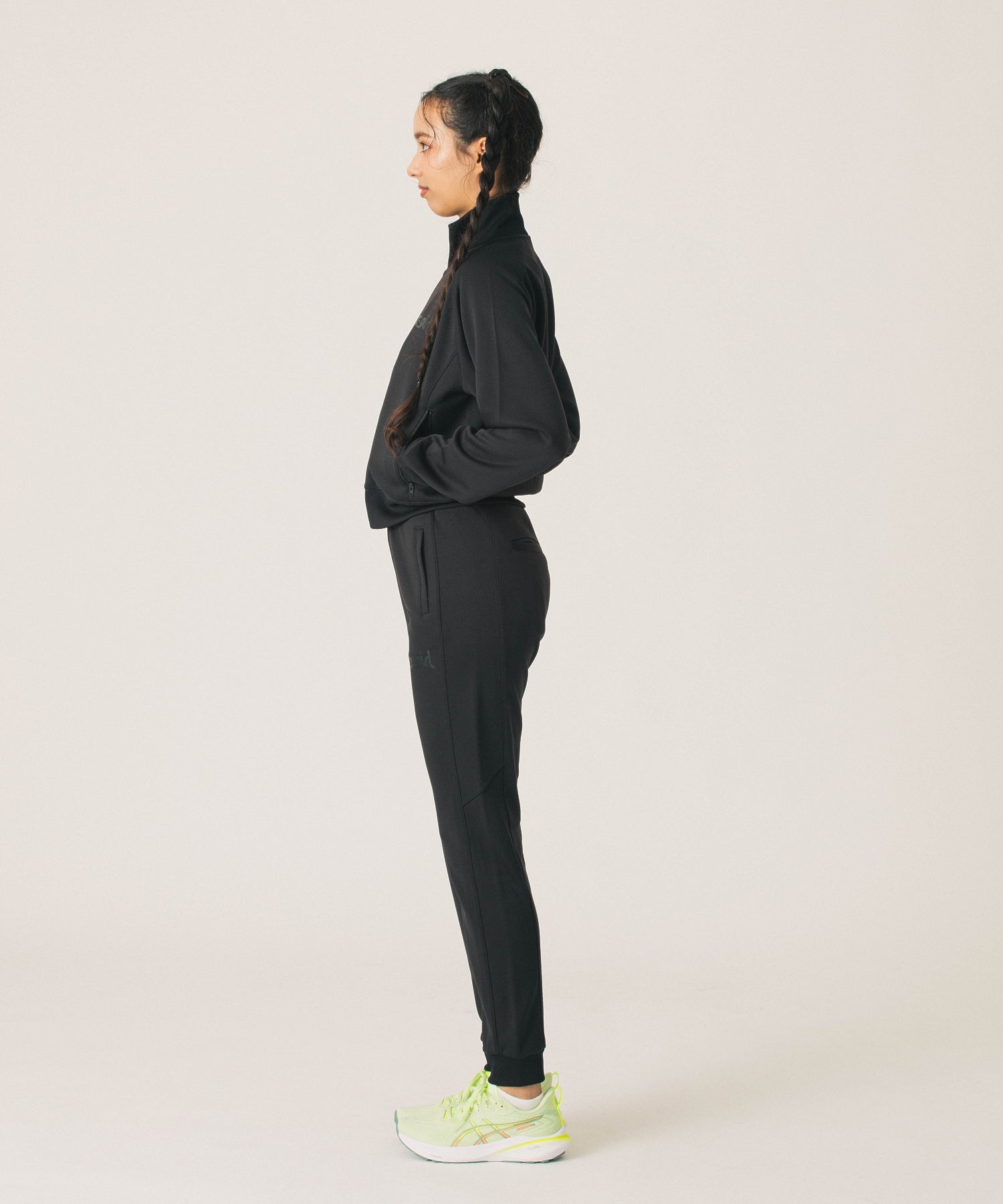 TRACK PANTS
