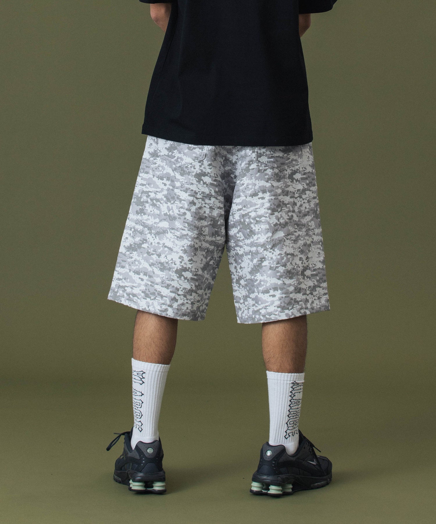 DIGITAL CAMO JACQUARD SHORTS