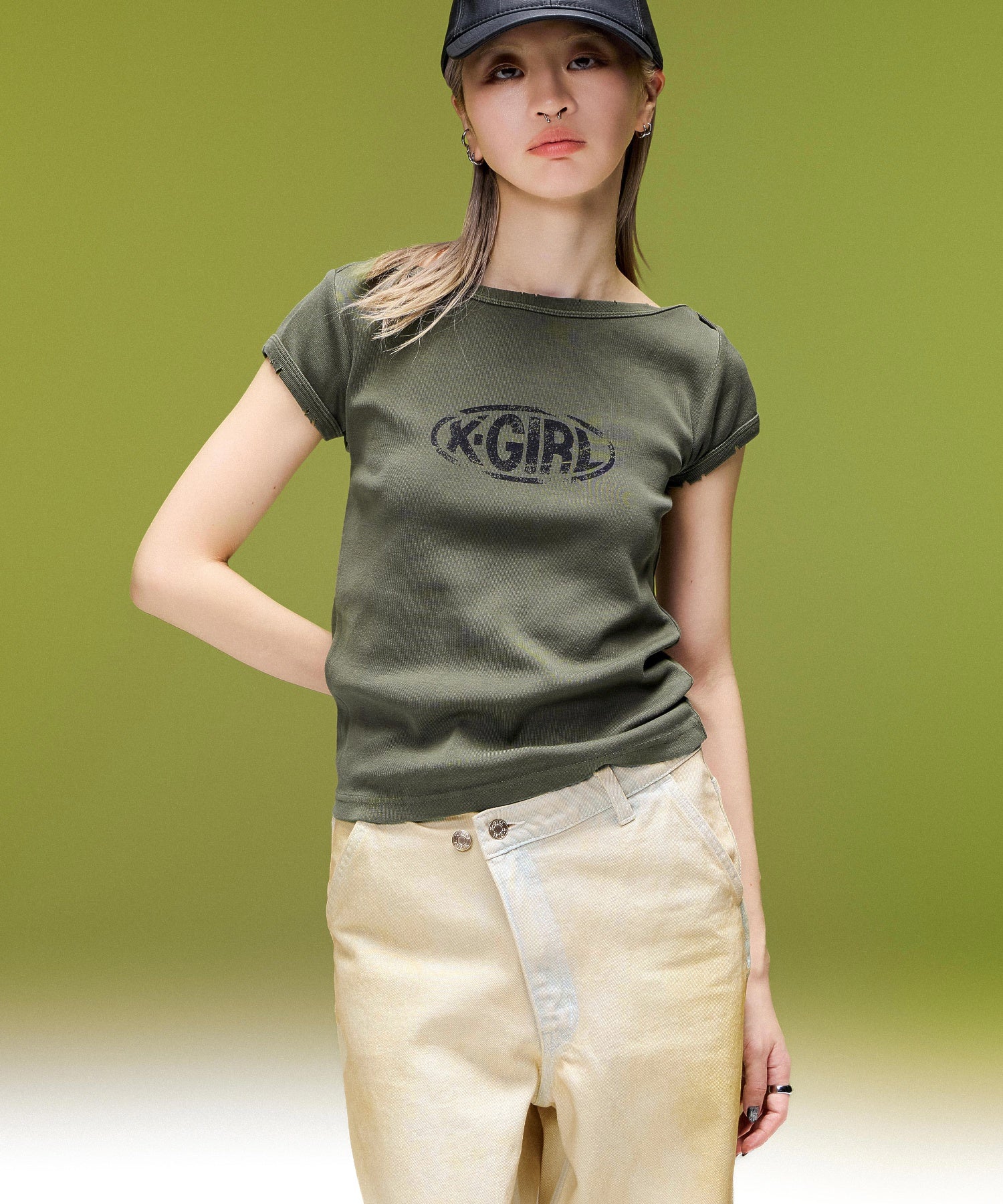 EMBLEM POCKET ASYMMETRIC WAIST DENIM PANTS
