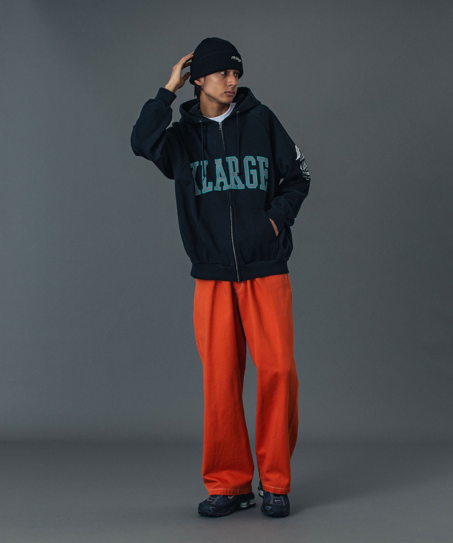 RAGLAN ZIP UP HOODED SWEATSHIRT