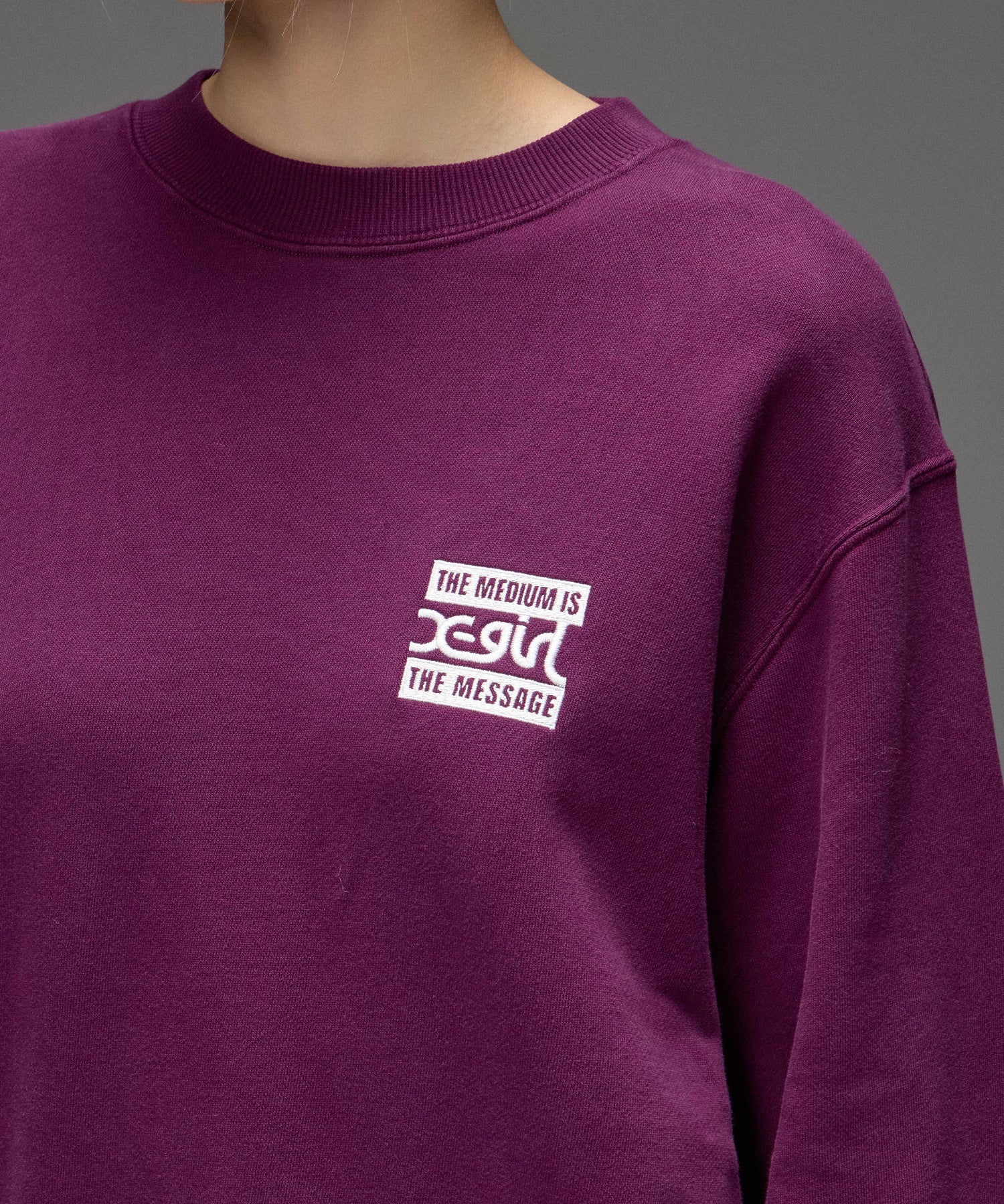 BOX AND MILLS LOGO PATCH SWEATSHIRT