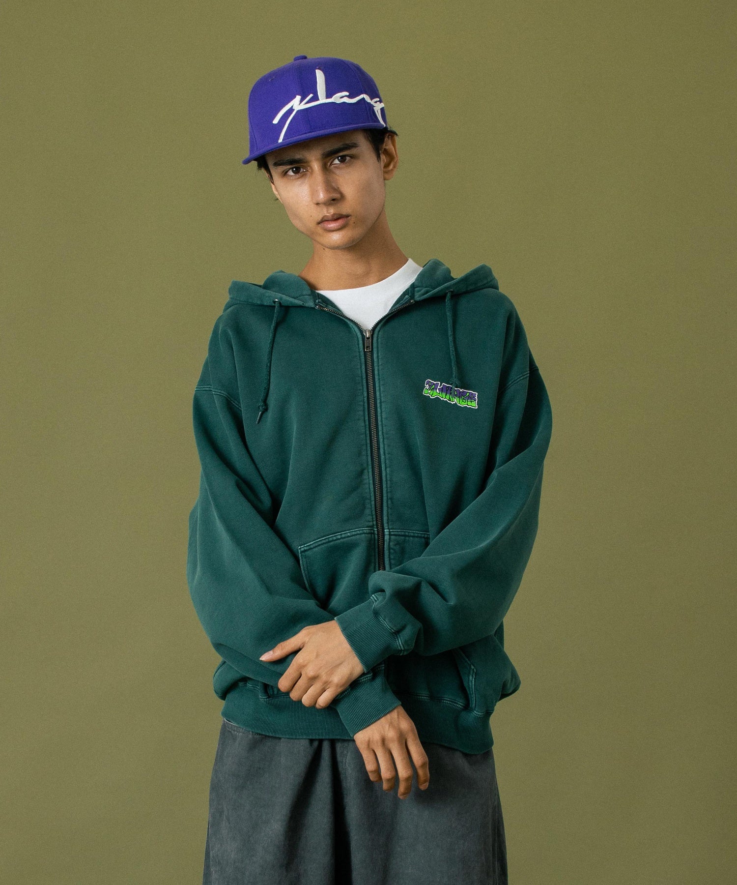 MODEL 身長183cm / 着用サイズ：Lサイズ