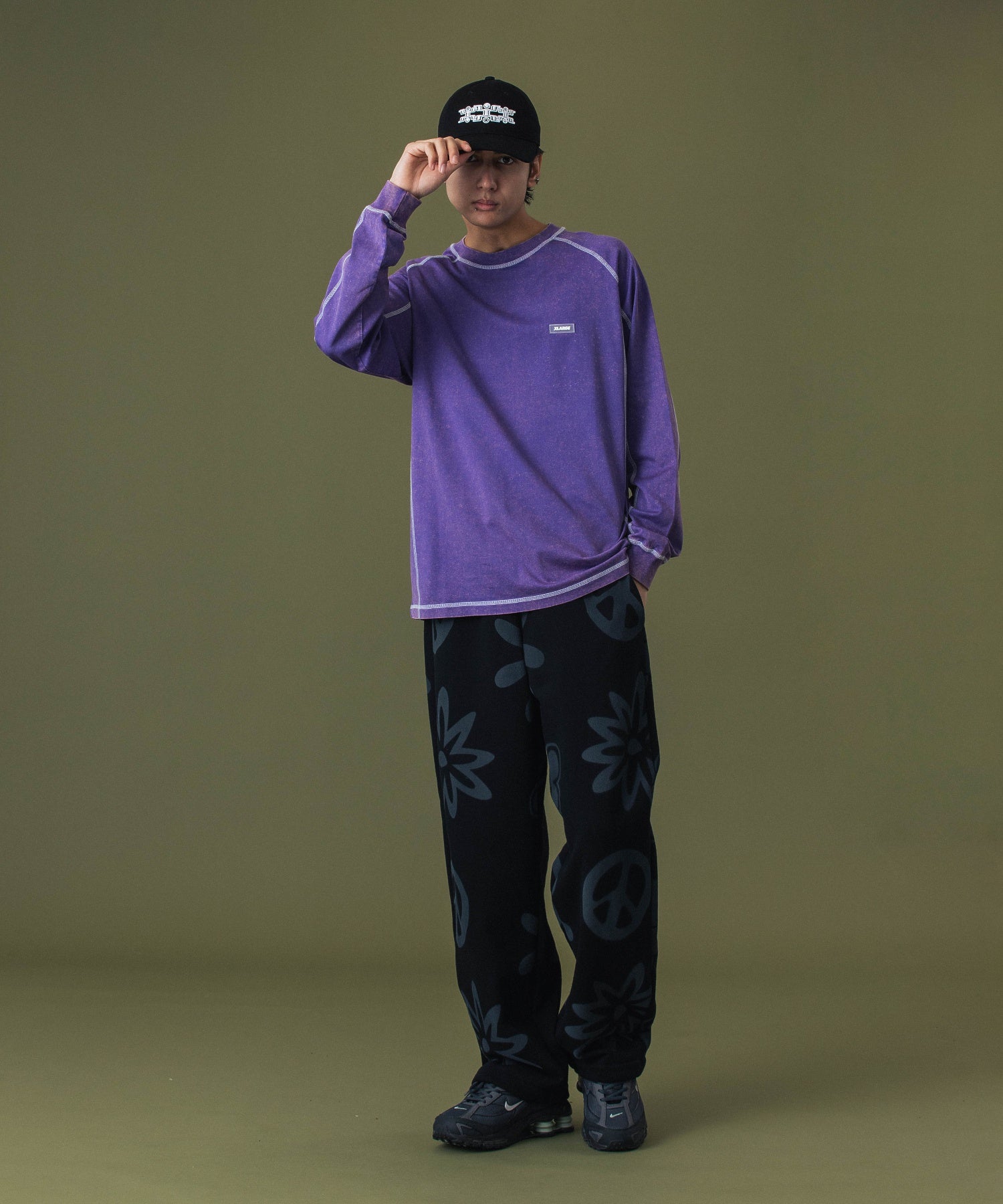 CONTRAST STITCH L/S TEE
