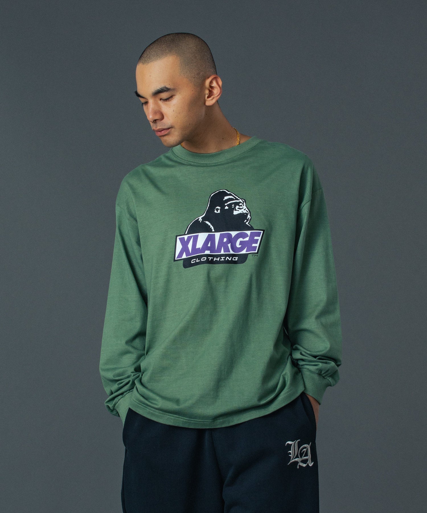 MODEL 身長172cm / 着用サイズ：Lサイズ