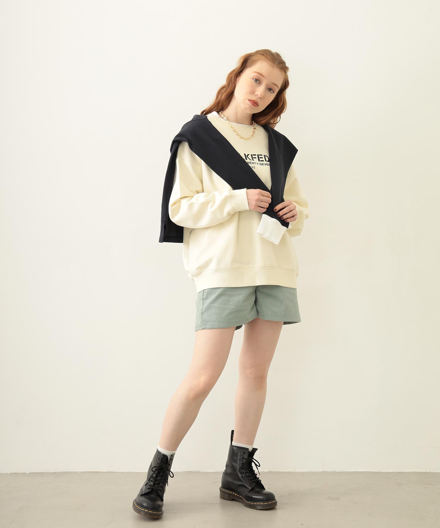 STENCIL LOGO WIDE CREW SWEAT TOP