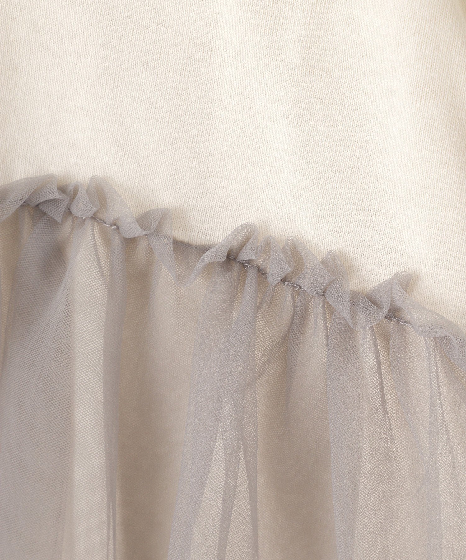 【WEB・一部店舗限定】チュールデザイントップス