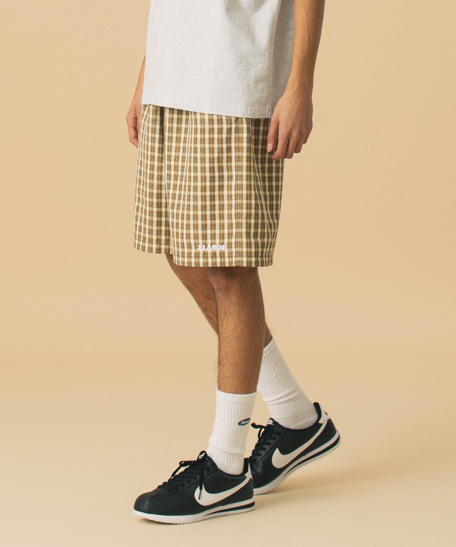 MODEL 身長183cm / 着用サイズ：Lサイズ