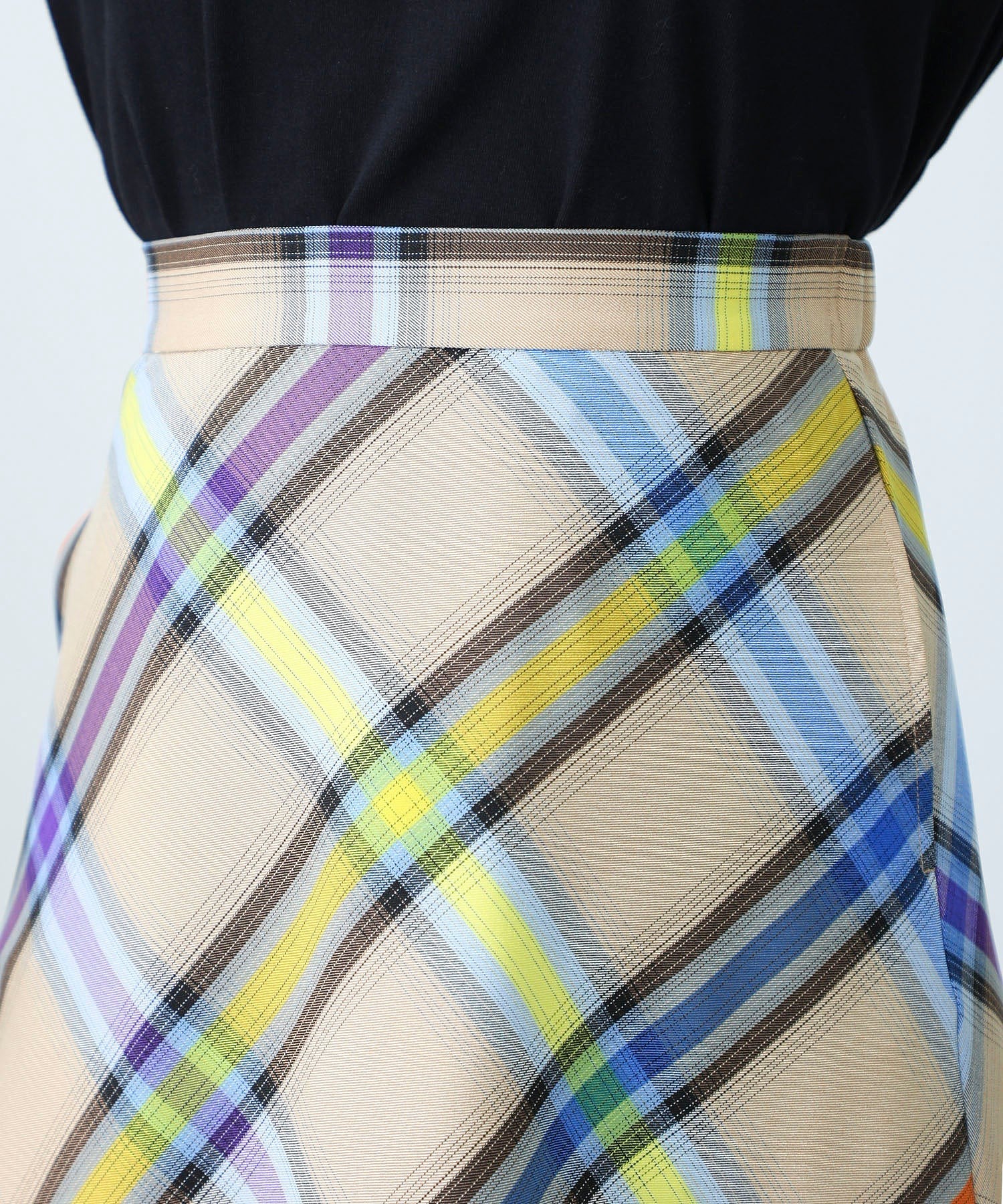 PLAID FLARE SKIRT MILKFED.