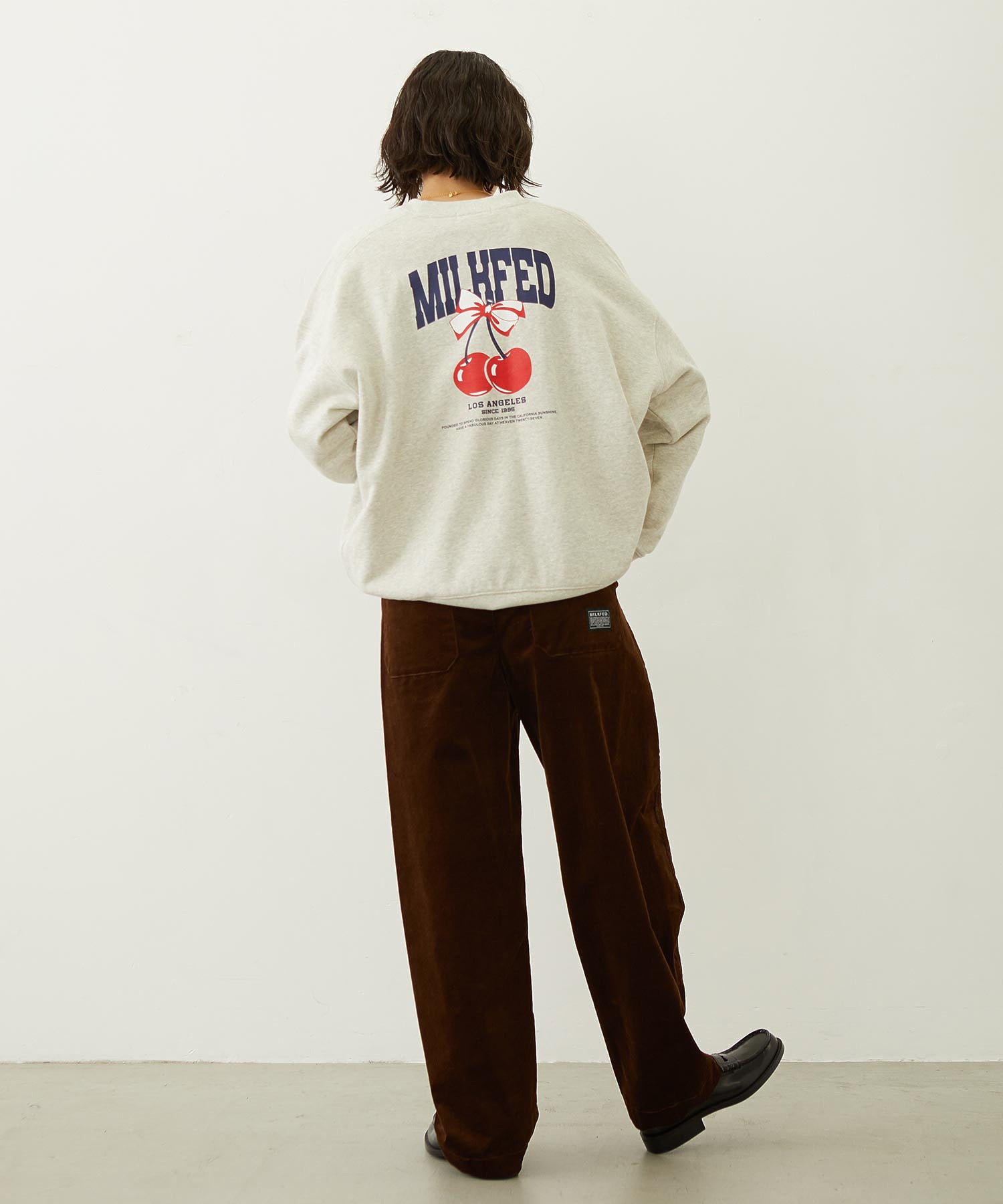 RIBBON AND CHERRY SWEAT TOP