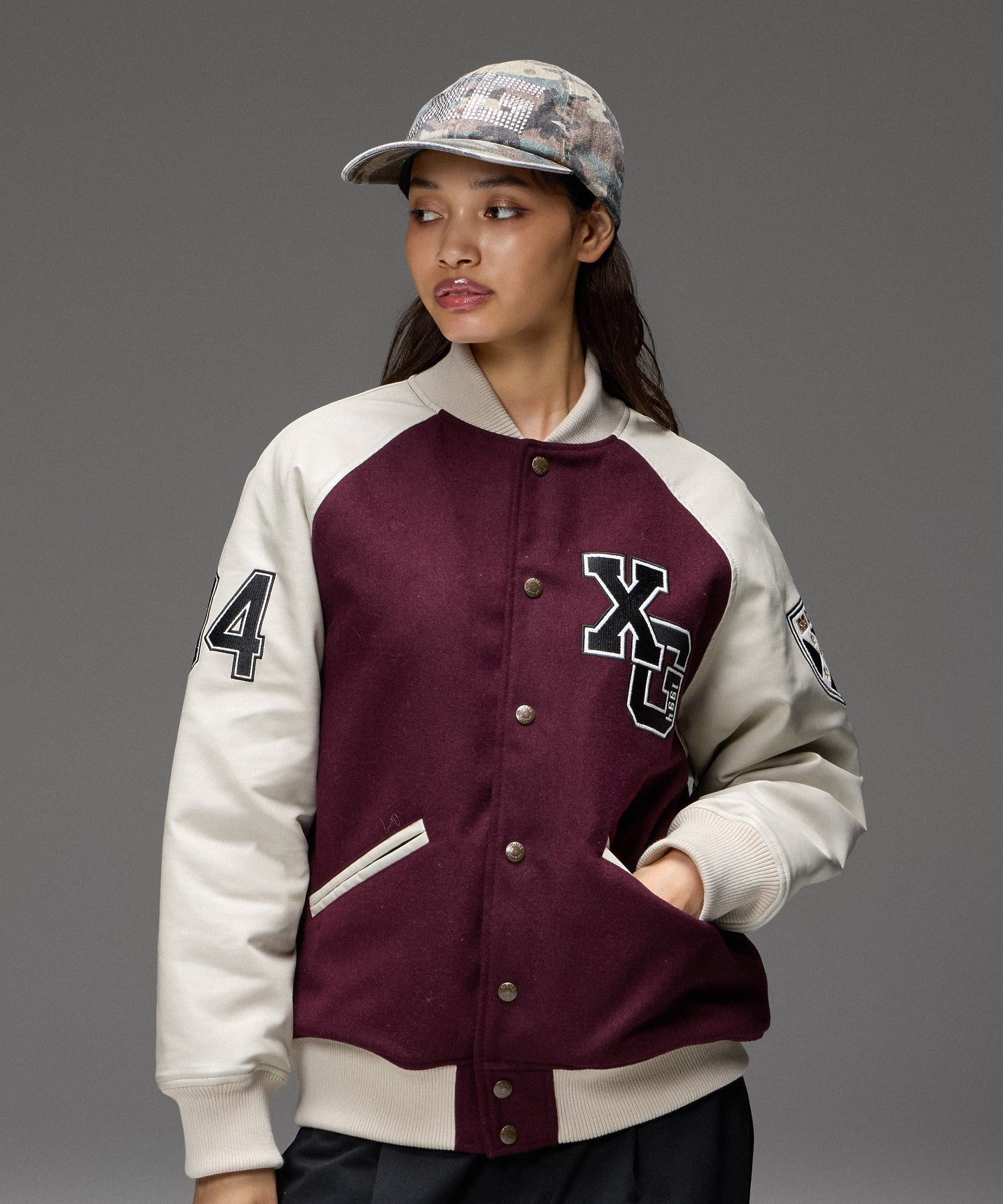 SQUARE STUDDED LOGO 6PANEL CAP