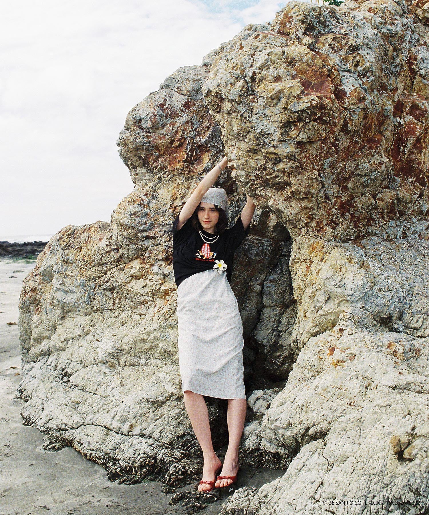 MILKFED. × HELLO KITTY SUN-KISSED SURF S/S TEE
