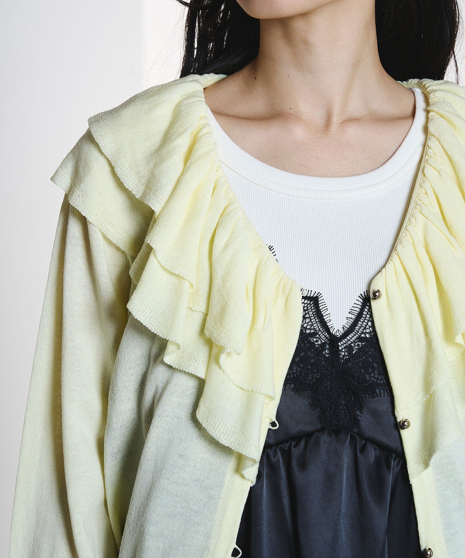 FRILL COLLAR CARDIGAN