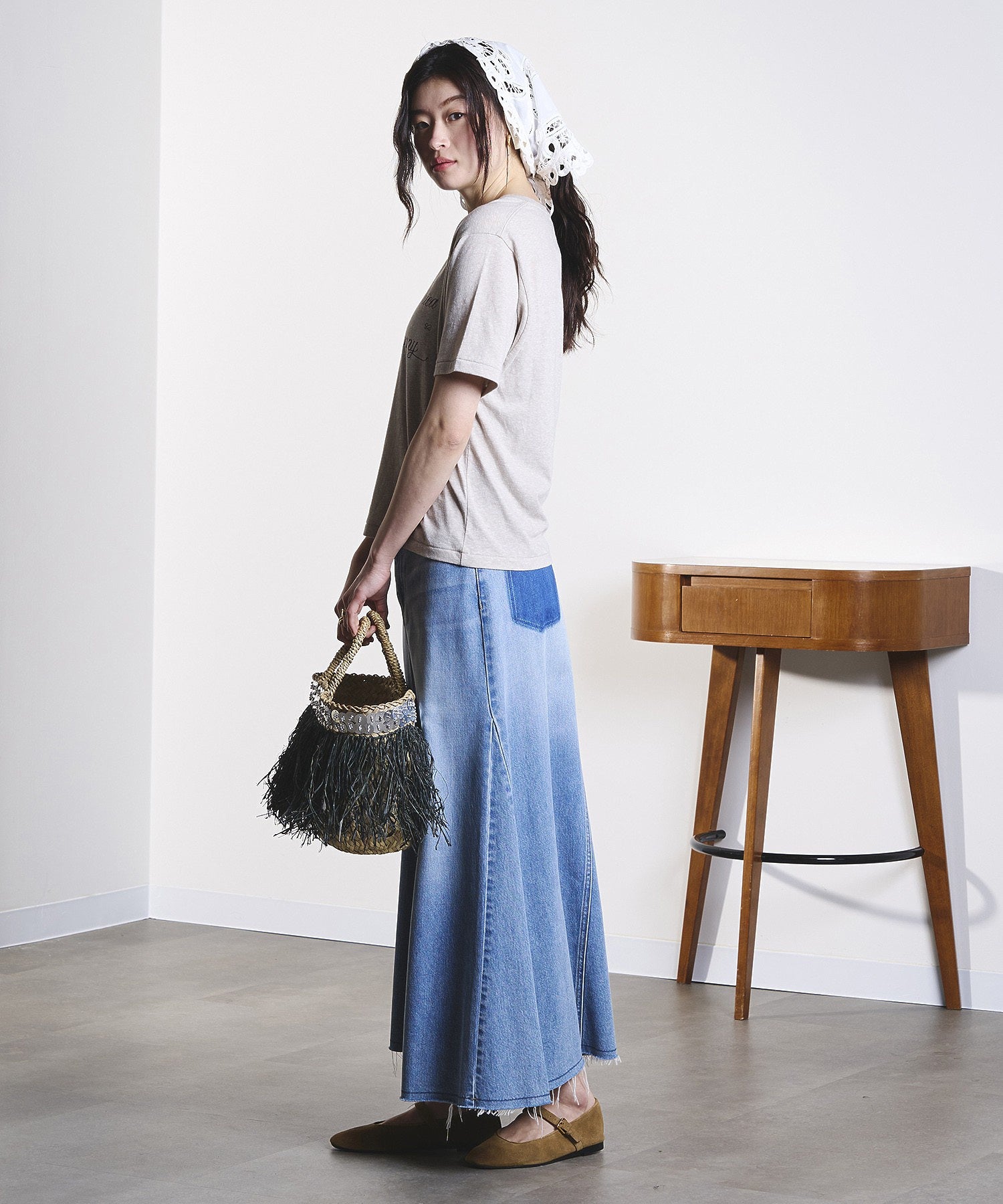 mag.by c/BATTEN LACE SCARF