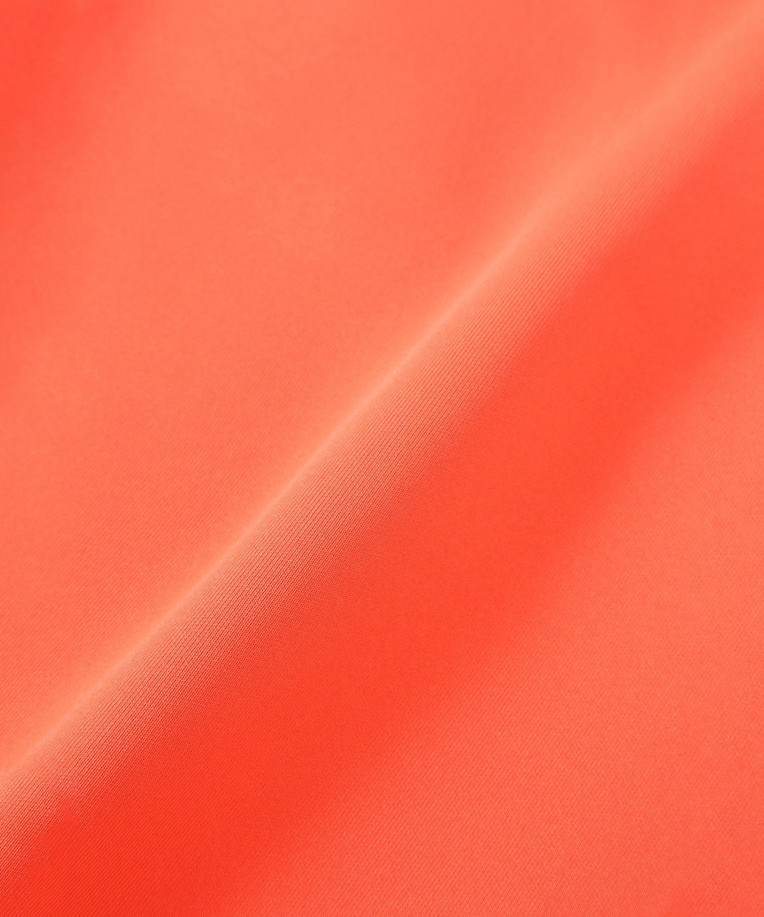 カットタイトスカート