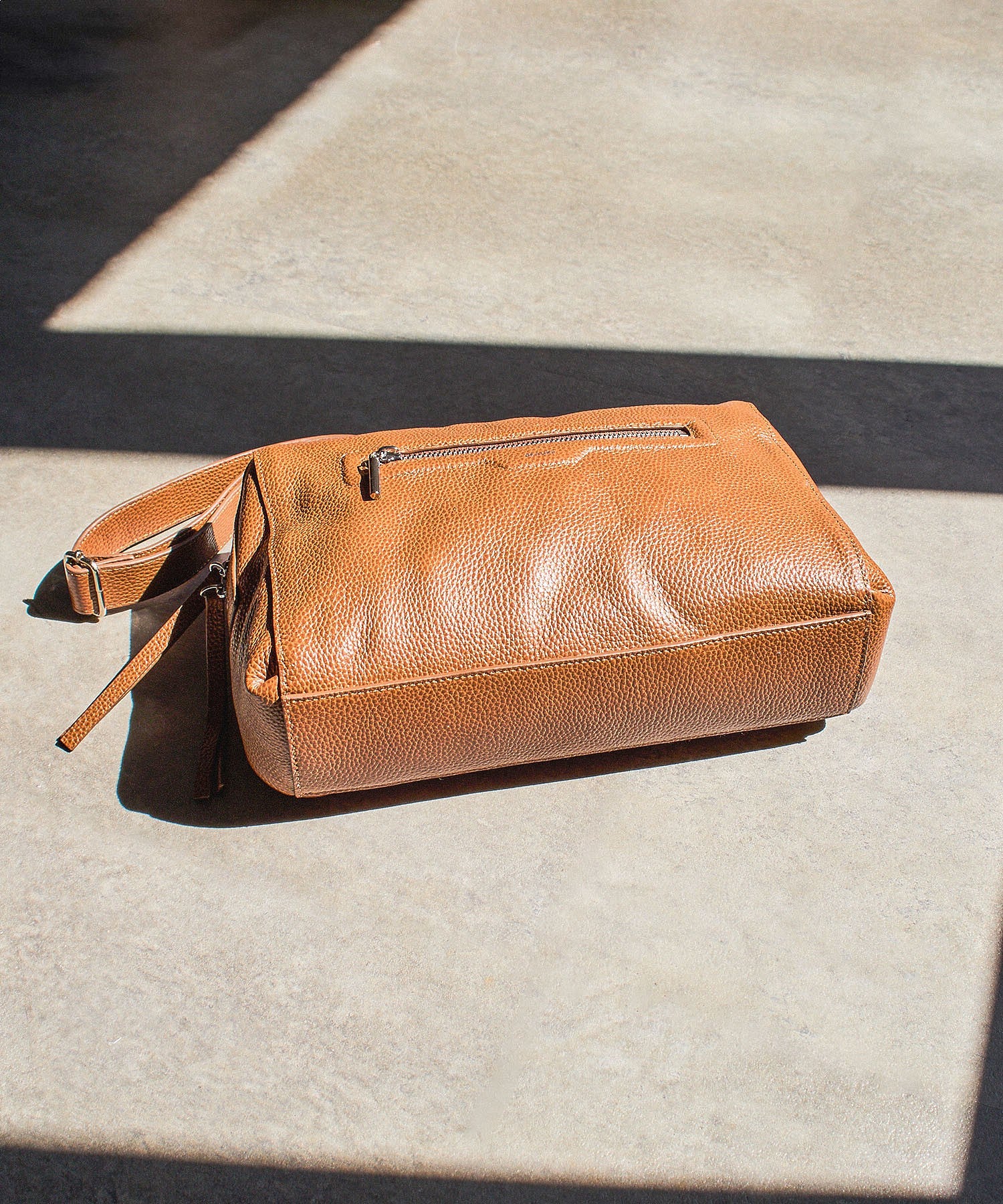 BEAURE/LEATHER BIG SHOULDER BAG
