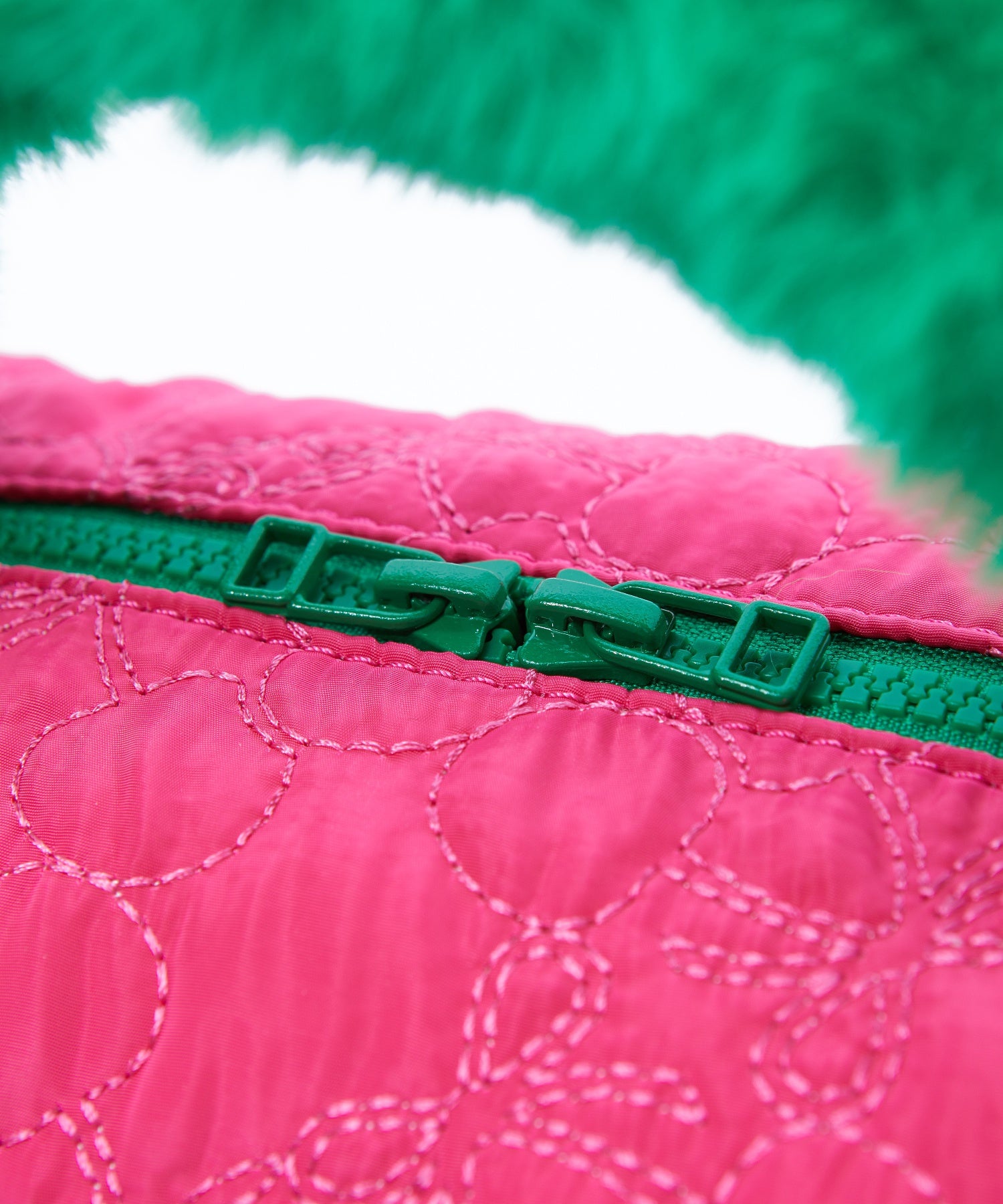 CHERRY QUILTED FUR HANDLE BAG