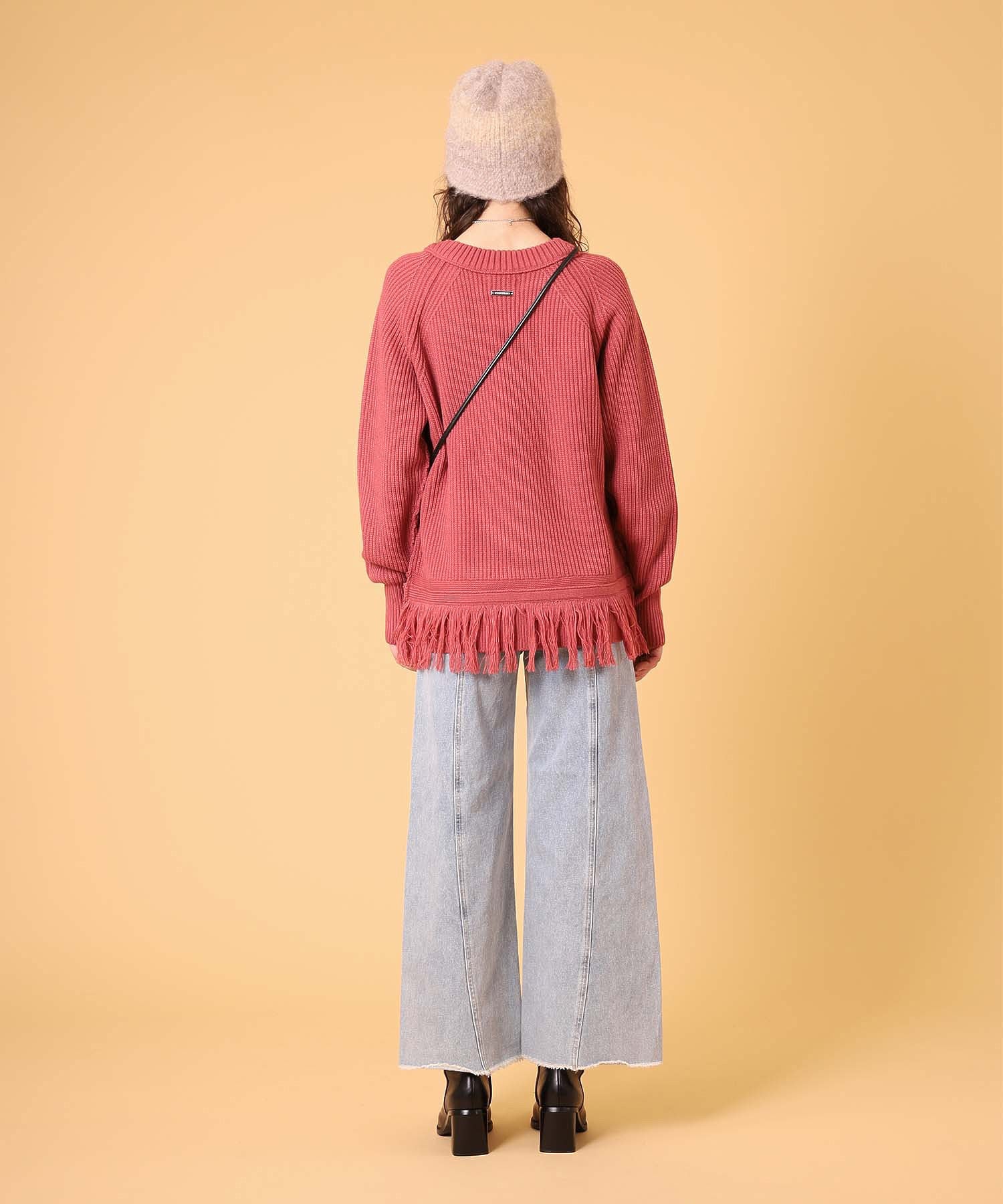 オーバーサイズフリンジニットプルオーバー