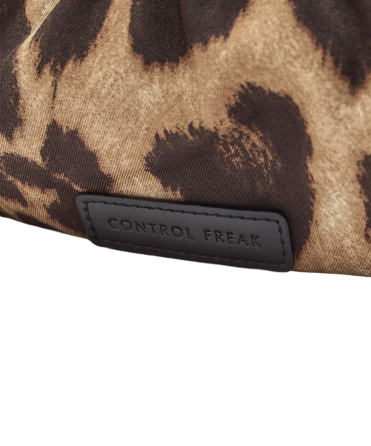 CONTROL FREAK/PADDED TOTE