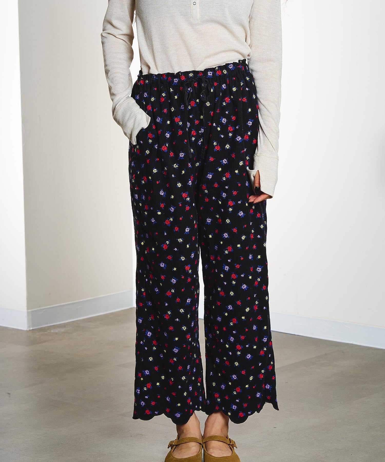 【ROSE BUD別注】INDIA IS BEAUTIFUL and ROSE BUD/CORDUROY FLORAL EMBROIDERY PANTS