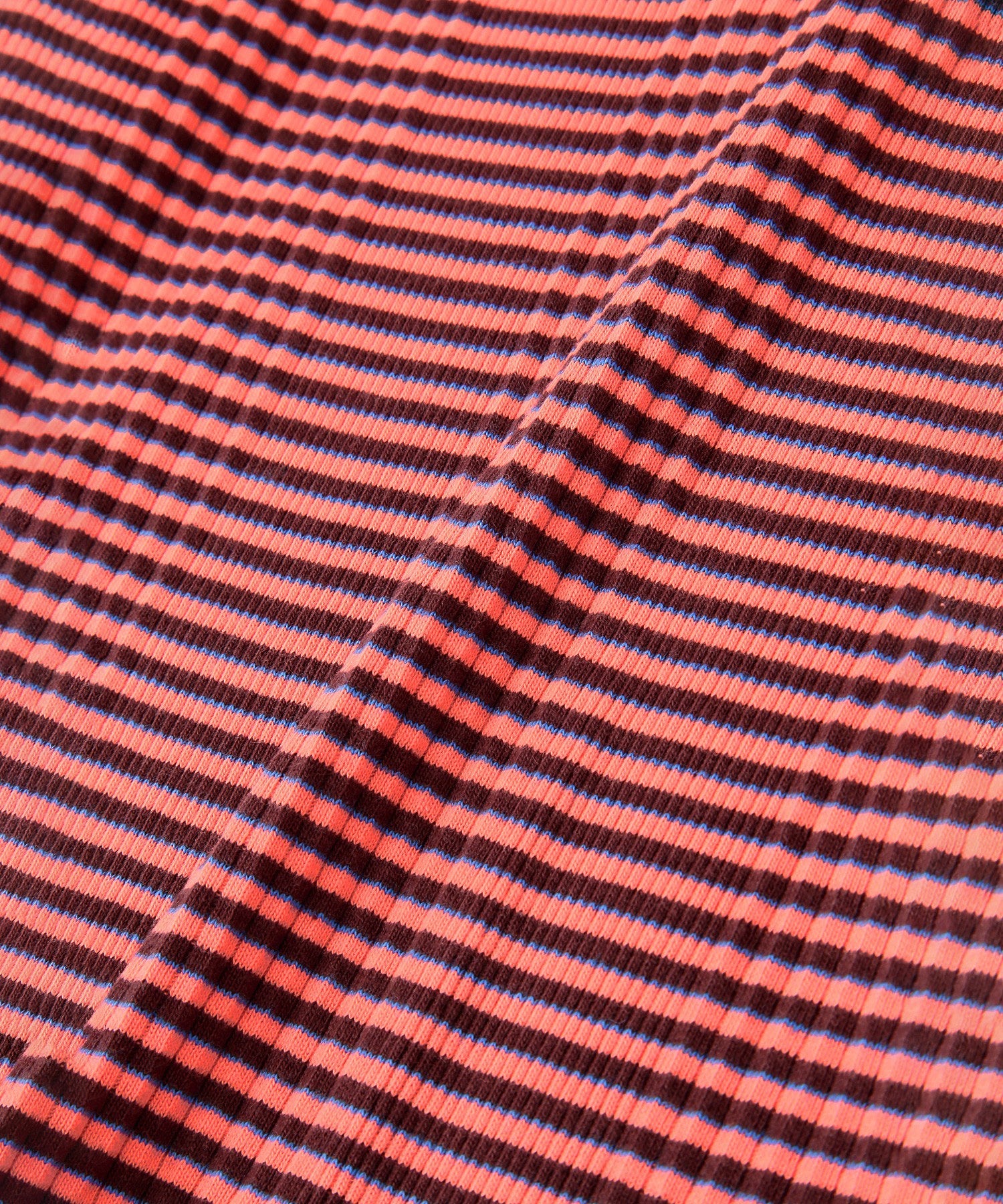 マルチボーダートップス