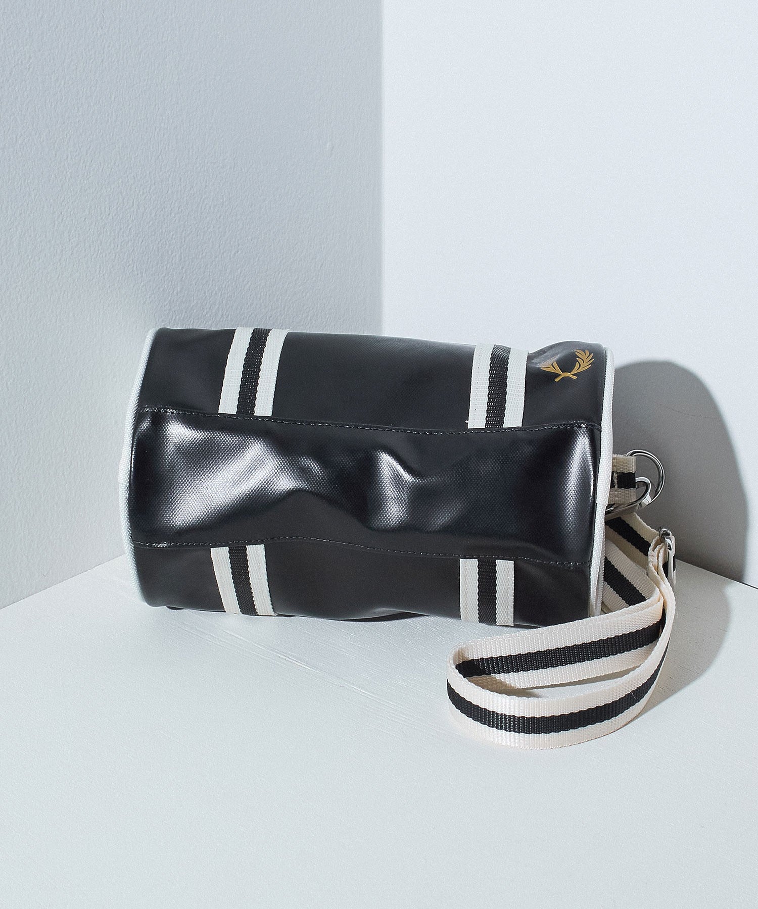 FRED PERRY/CLASSIC MINI BARREL BAG