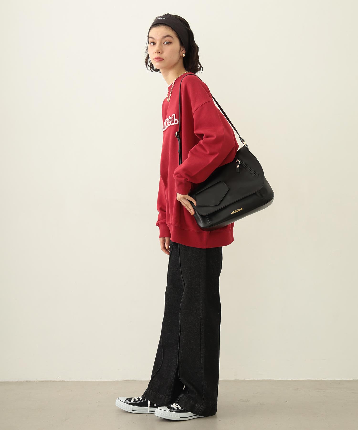 CENTER PLEAT DETAIL DENIM PANTS