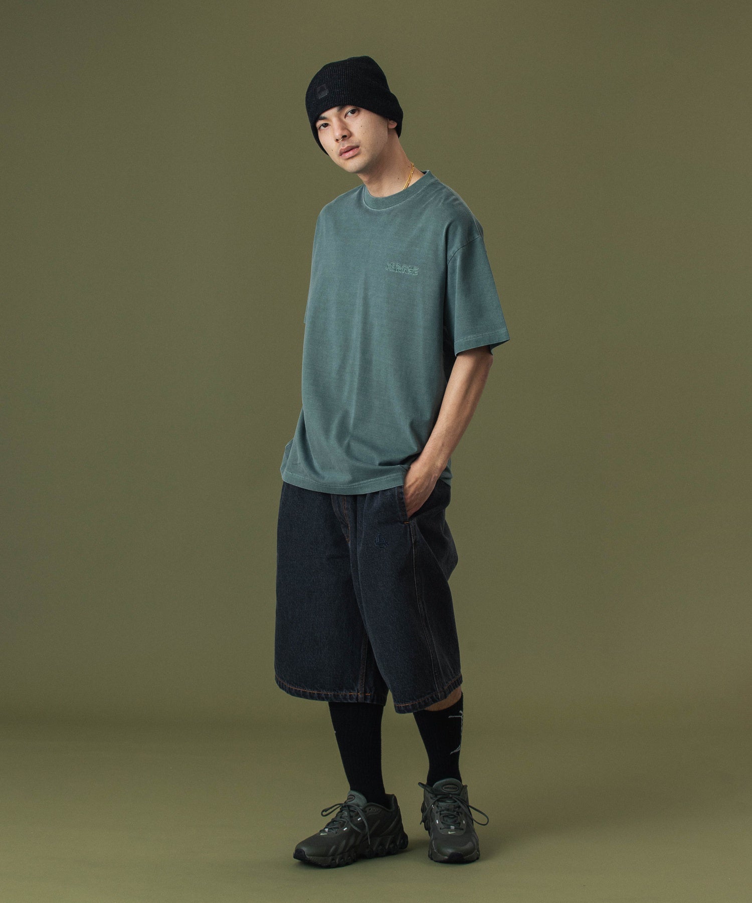 CONTRAST BEANIE