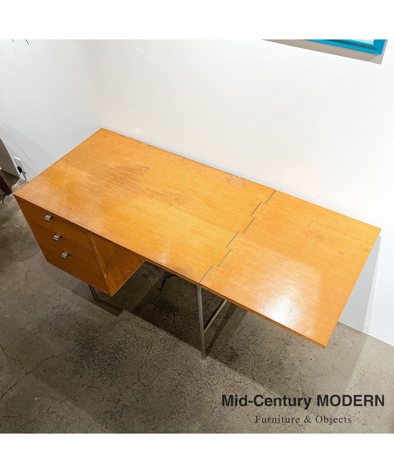 Nelson Drop Leaf Desk Model. 4753 / Herman Miller / Vintage