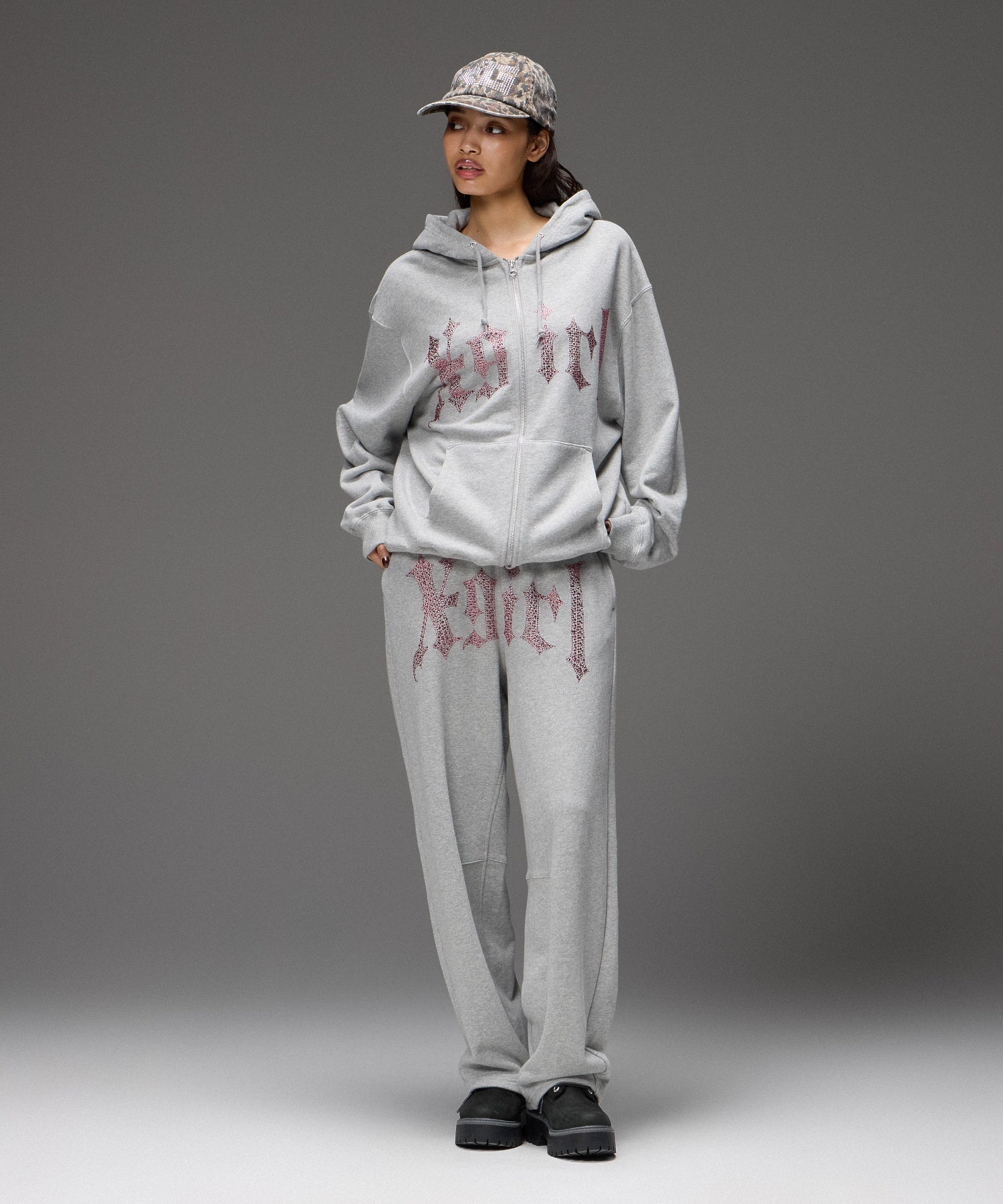 RHINESTONE BLACKLETTER LOGO SWEATPANTS