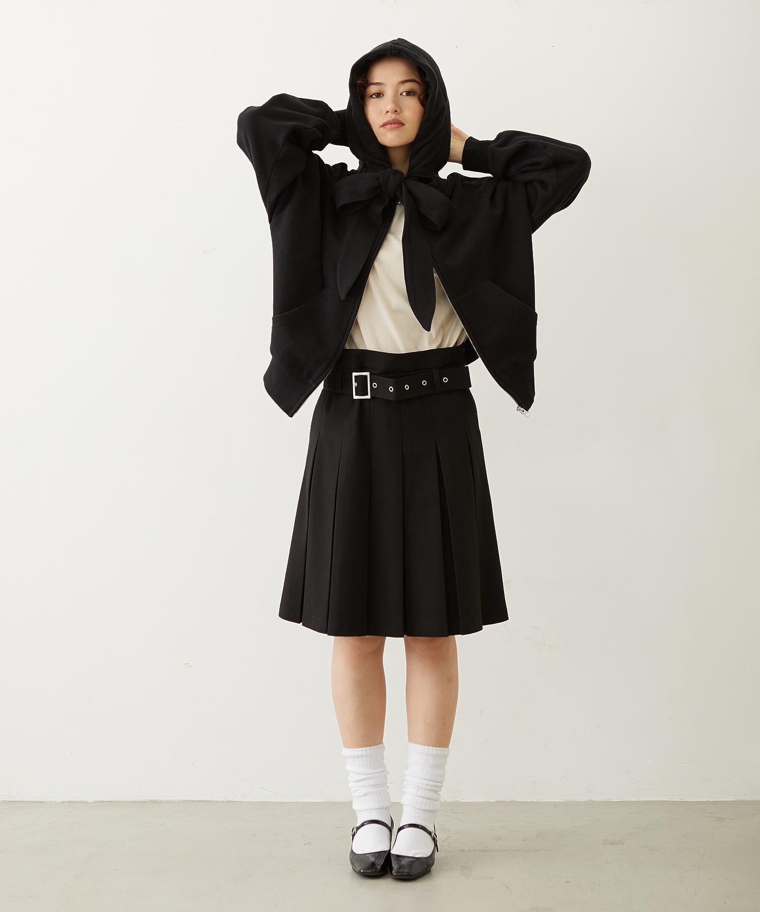 BIG RIBBON SWEAT ZIP HOODIE