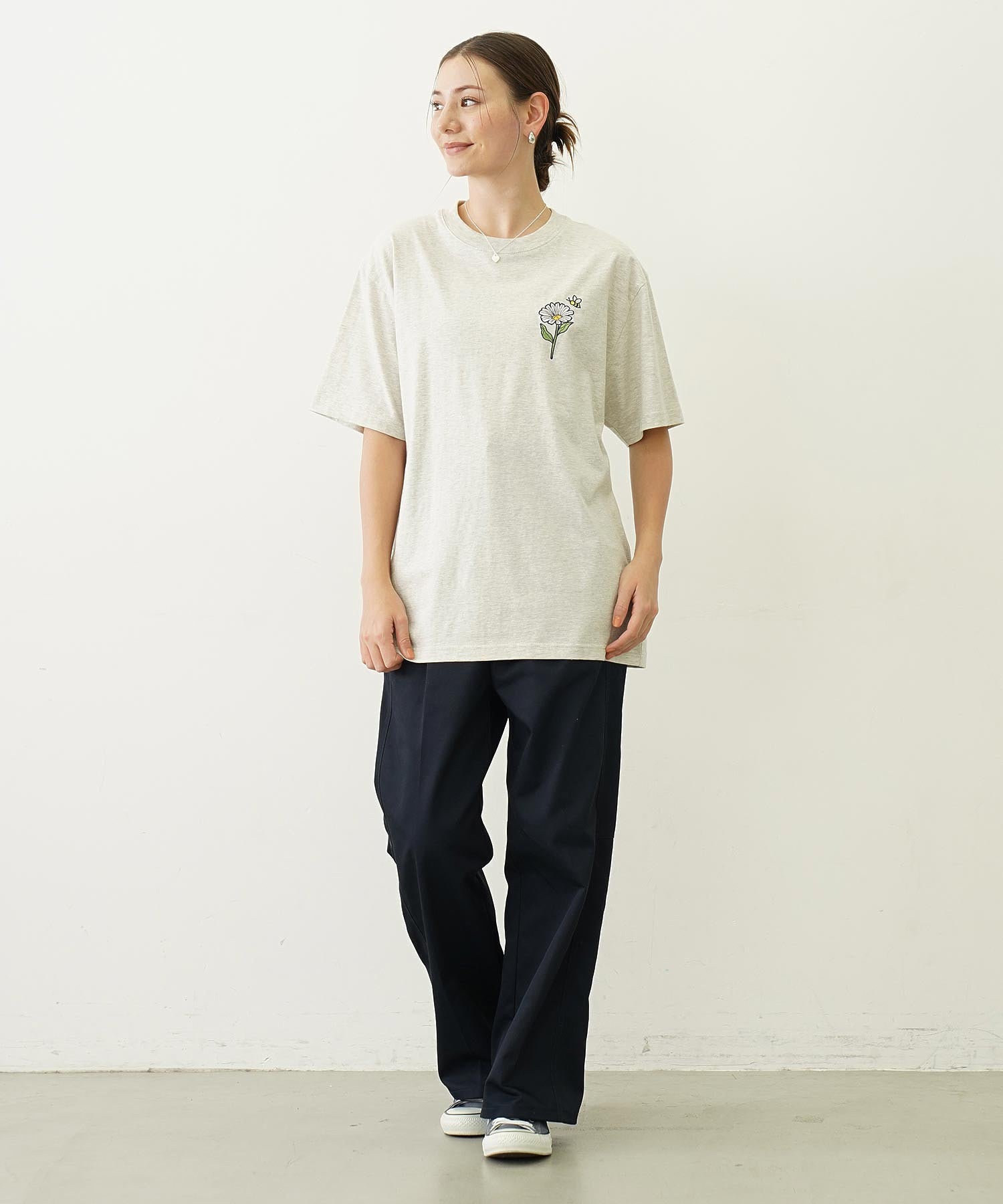 DAISY AND BEES BASIC S/S TEE