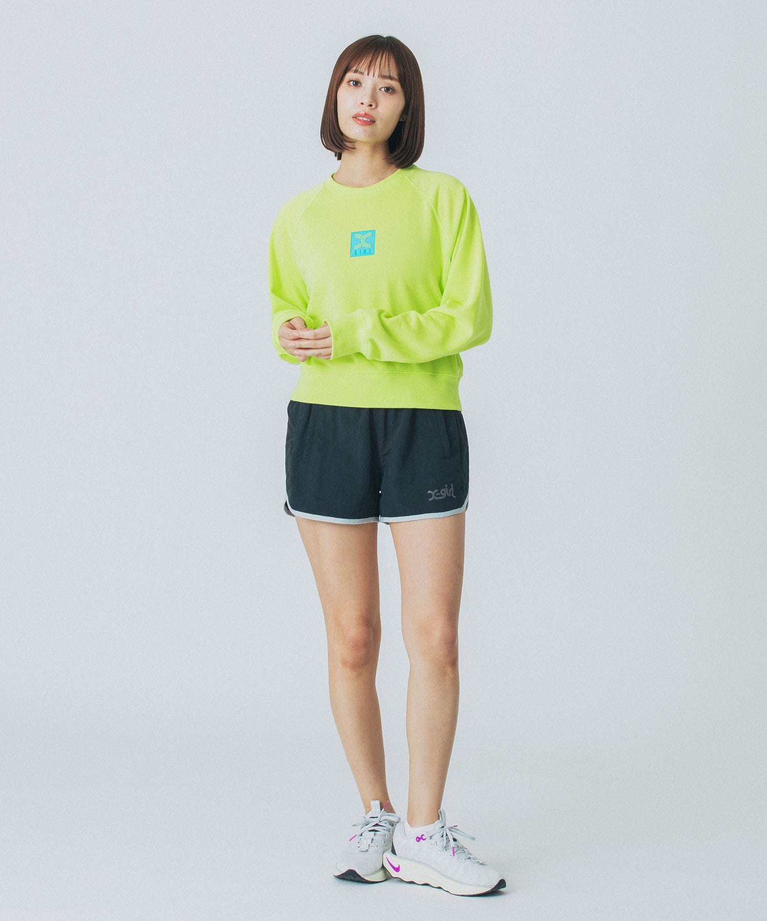 SHORT CREWNECK SWEATSHIRT