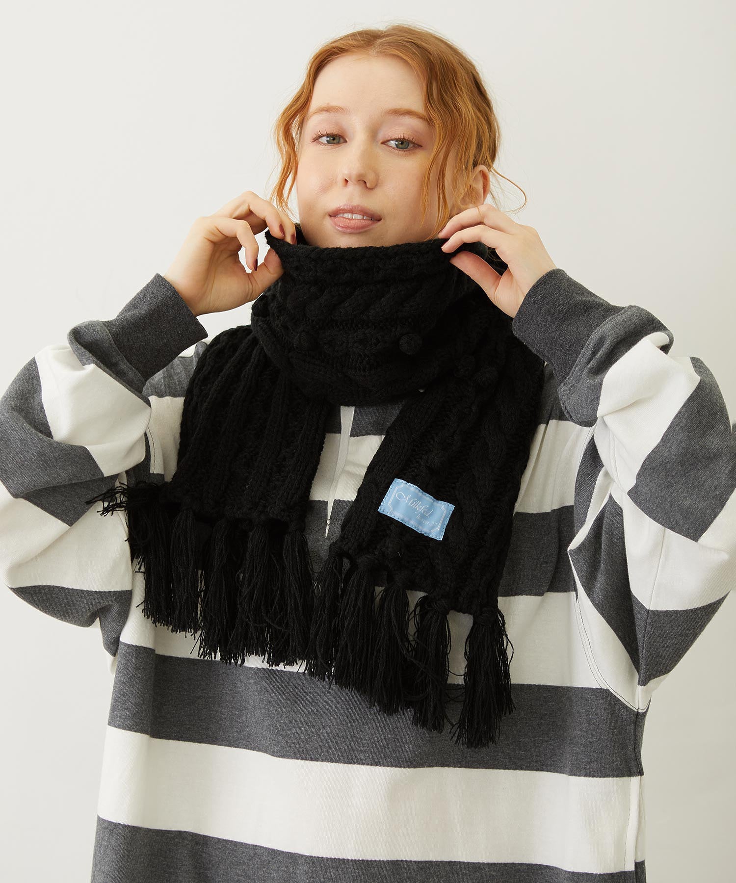 CABLE KNIT STOLE