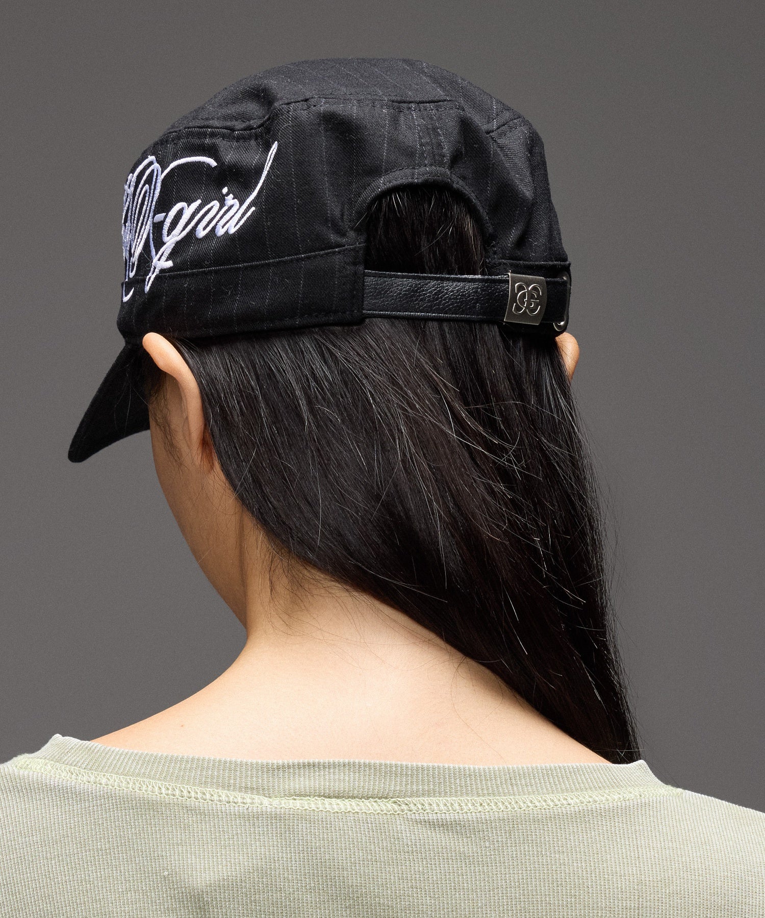 SIDE SCRIPT LOGO STRIPED CASQUETTE