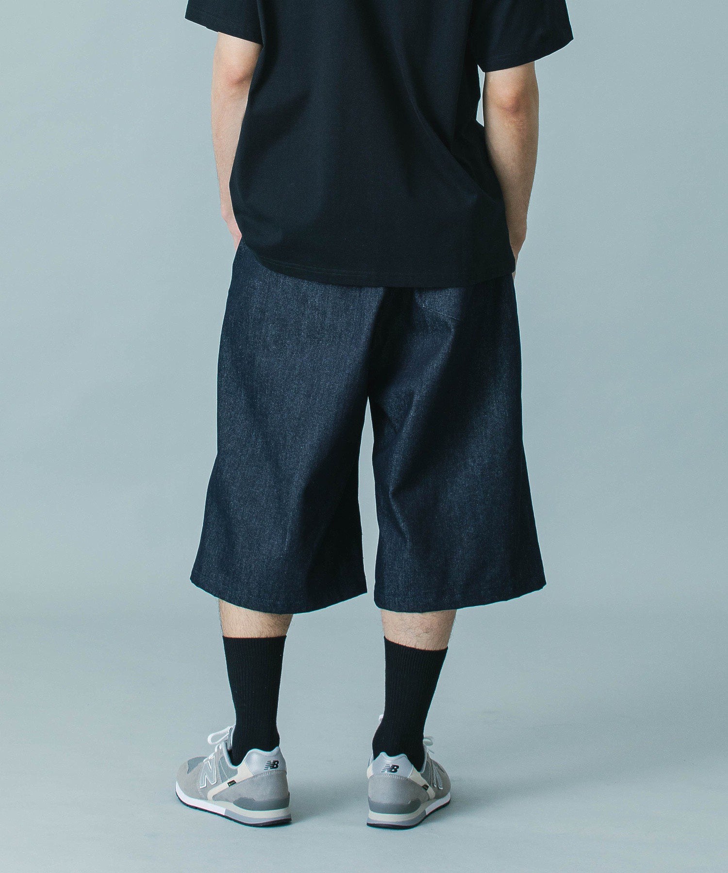 SHORT BAGGY PANTS