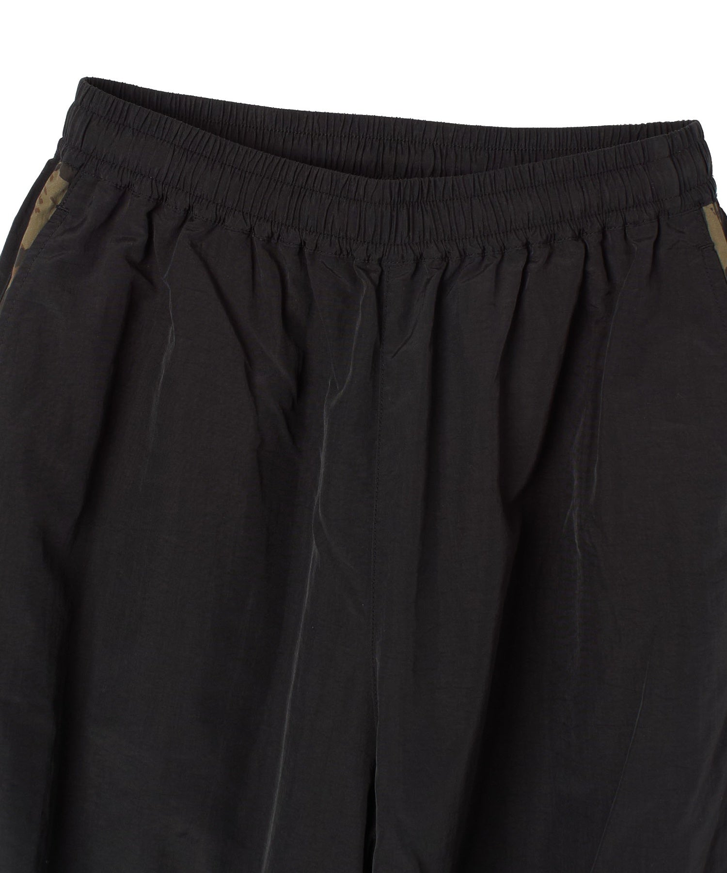 FACE LABEL LOOSE FIT TRAINING PANTS
