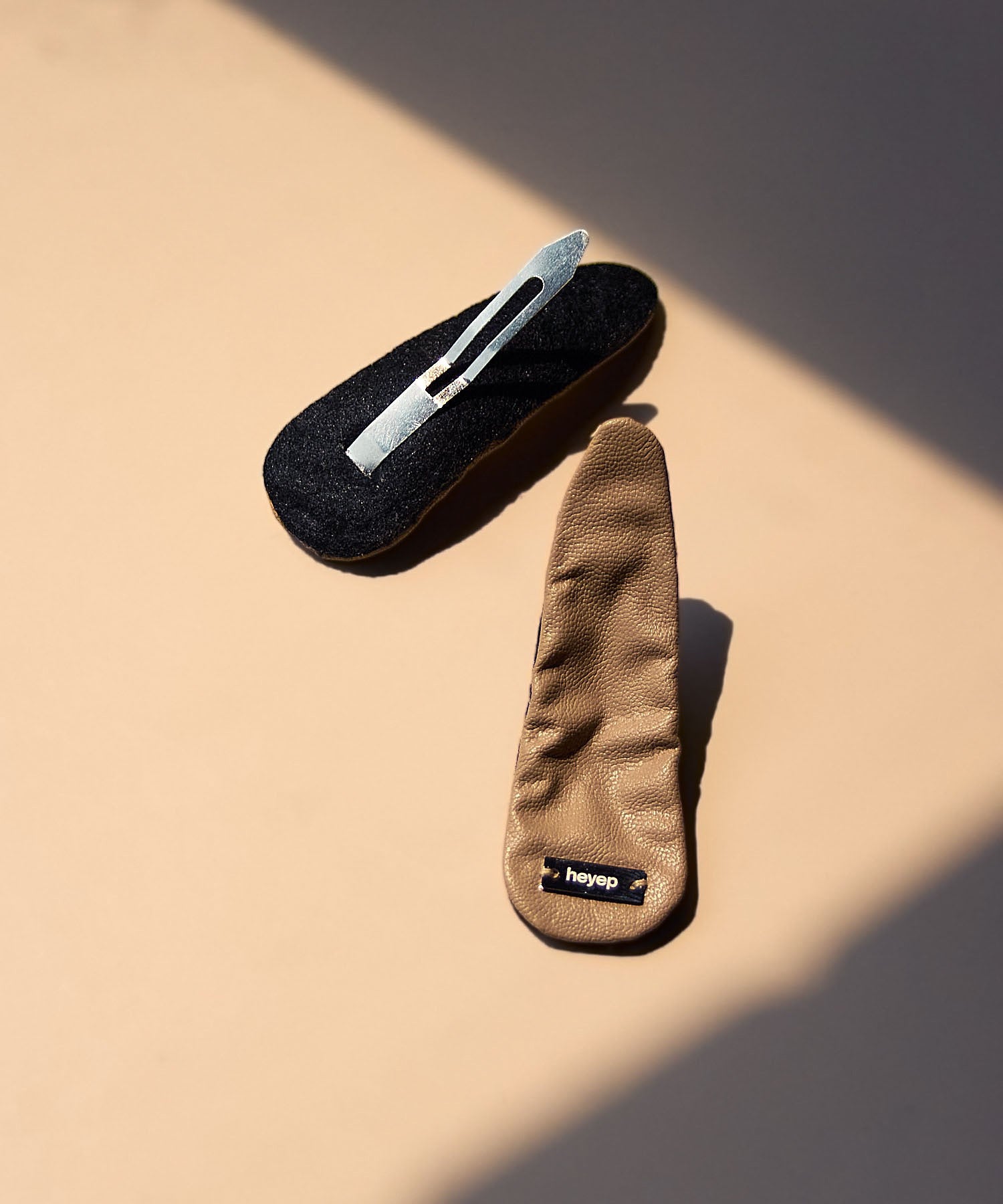 heyep/Faux Leather Hair Clips -2Piece Set