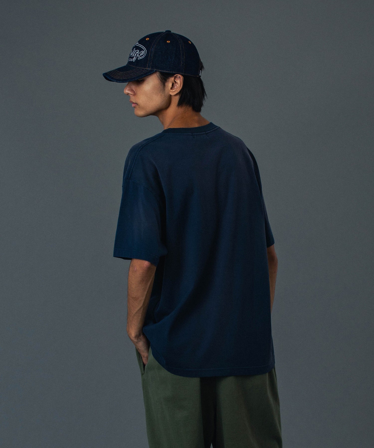 DISCHARGE PRINTED STANDARD LOGO S/S TEE